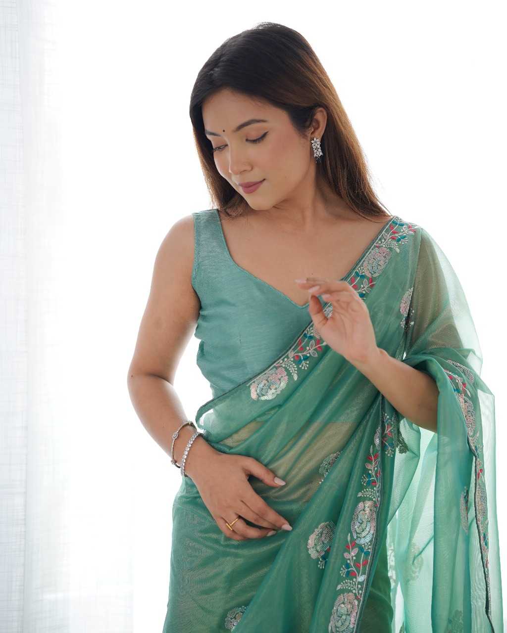 Designer Net Saree with Embroidered Border & Unstitched Banglori Silk Blouse – Party & Festive Wear (Green)