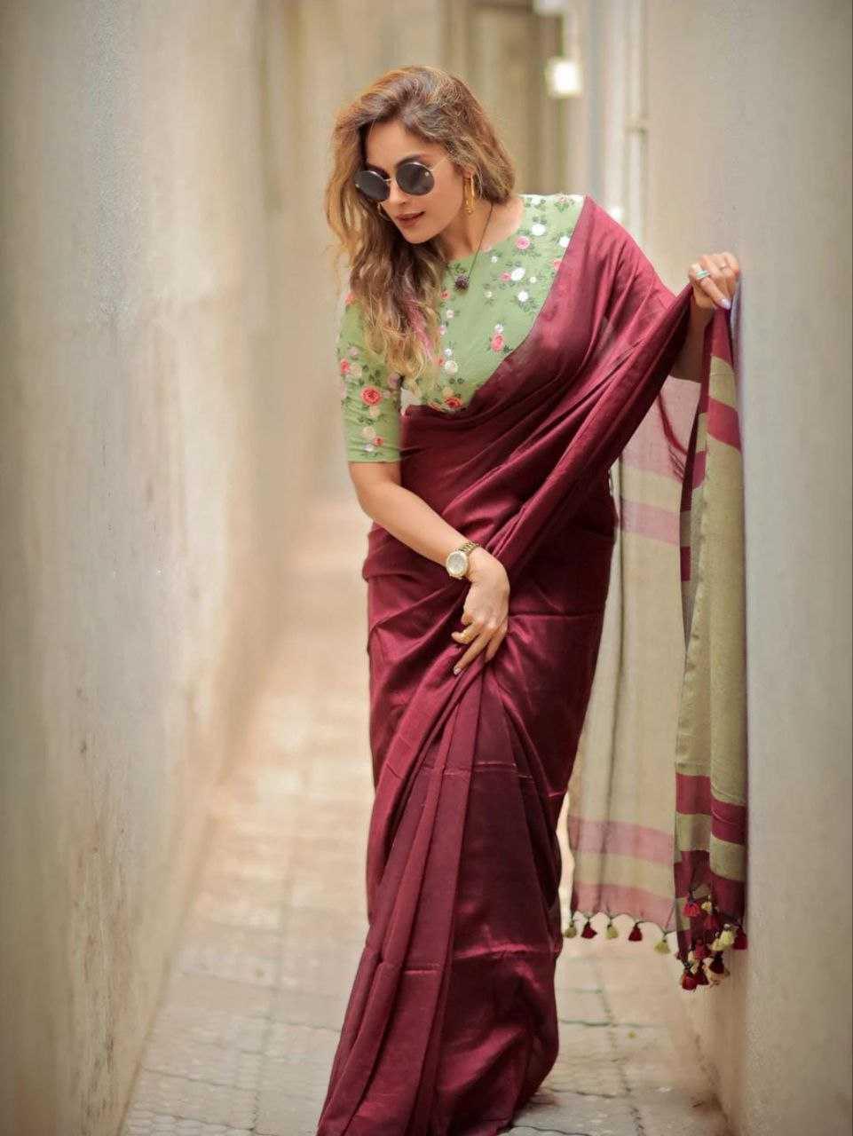 Wine Pure Khadi Cotton Handloom Contrast Saree with Blouse | Modern Casual & Party Wear Saree - House of ViDi