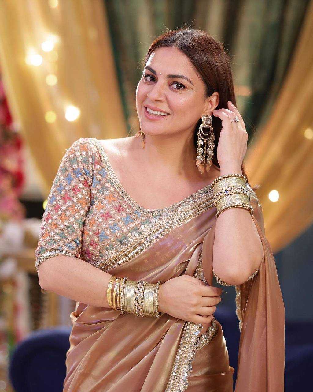 Jimmy Choo Dusty Gold Sequin & Embroidered Saree – Designer Party Wear