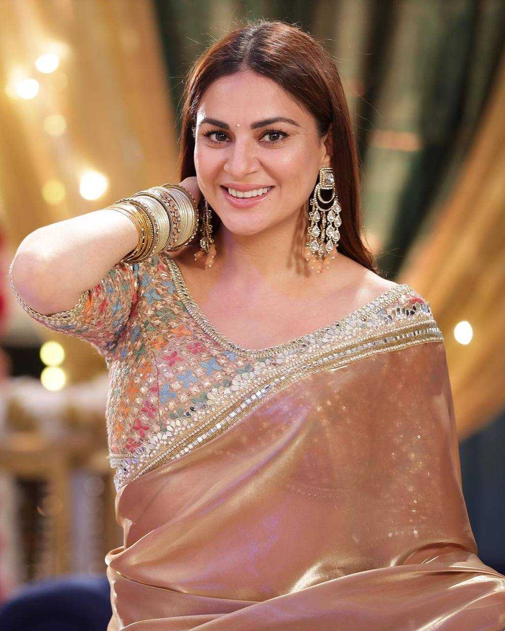 Jimmy Choo Dusty Gold Sequin & Embroidered Saree – Designer Party Wear