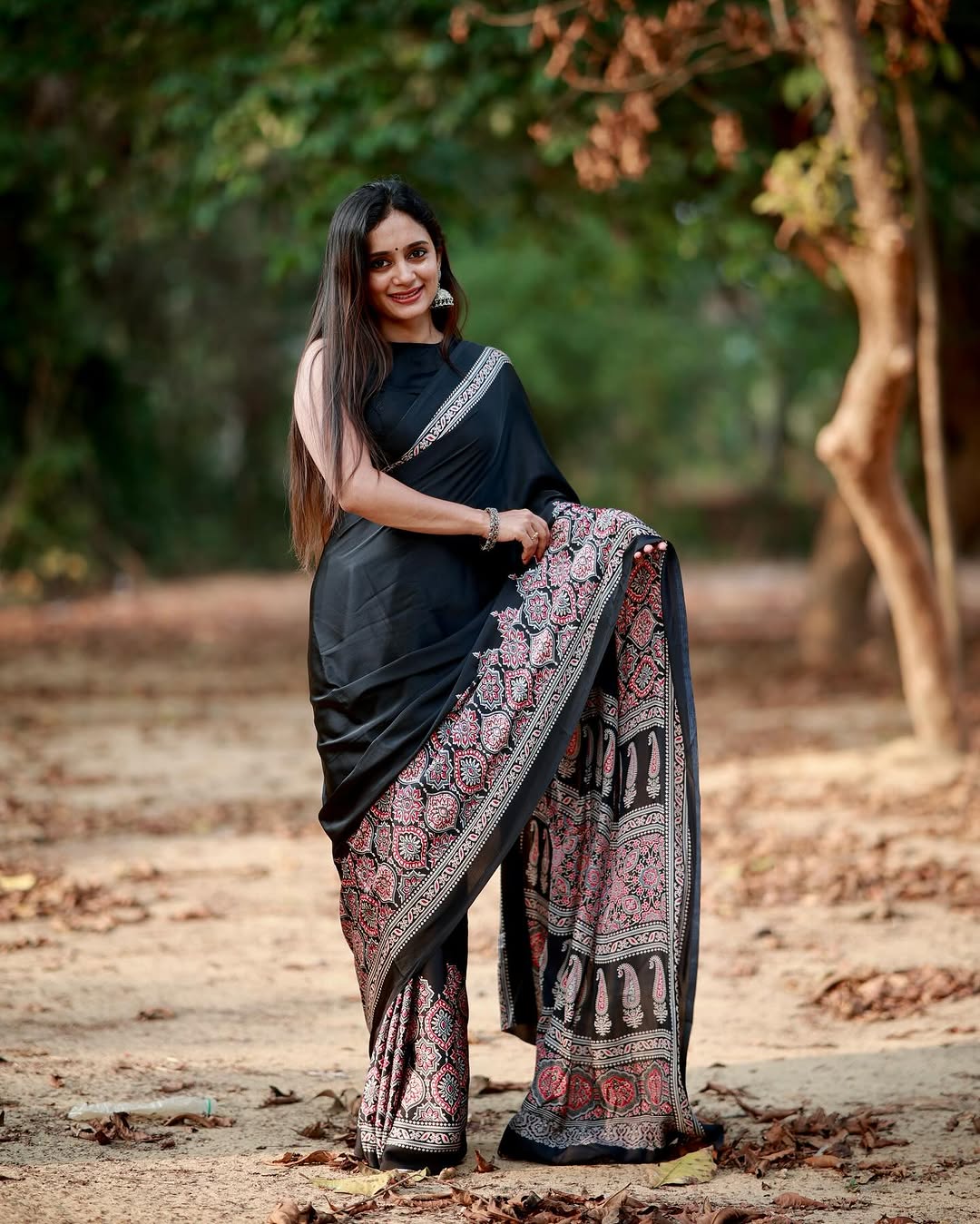 Black Gajji Silk Saree with Traditional Printed Pallu – Semi Japan Gajji Silk with Unstitched Blouse - House of ViDi