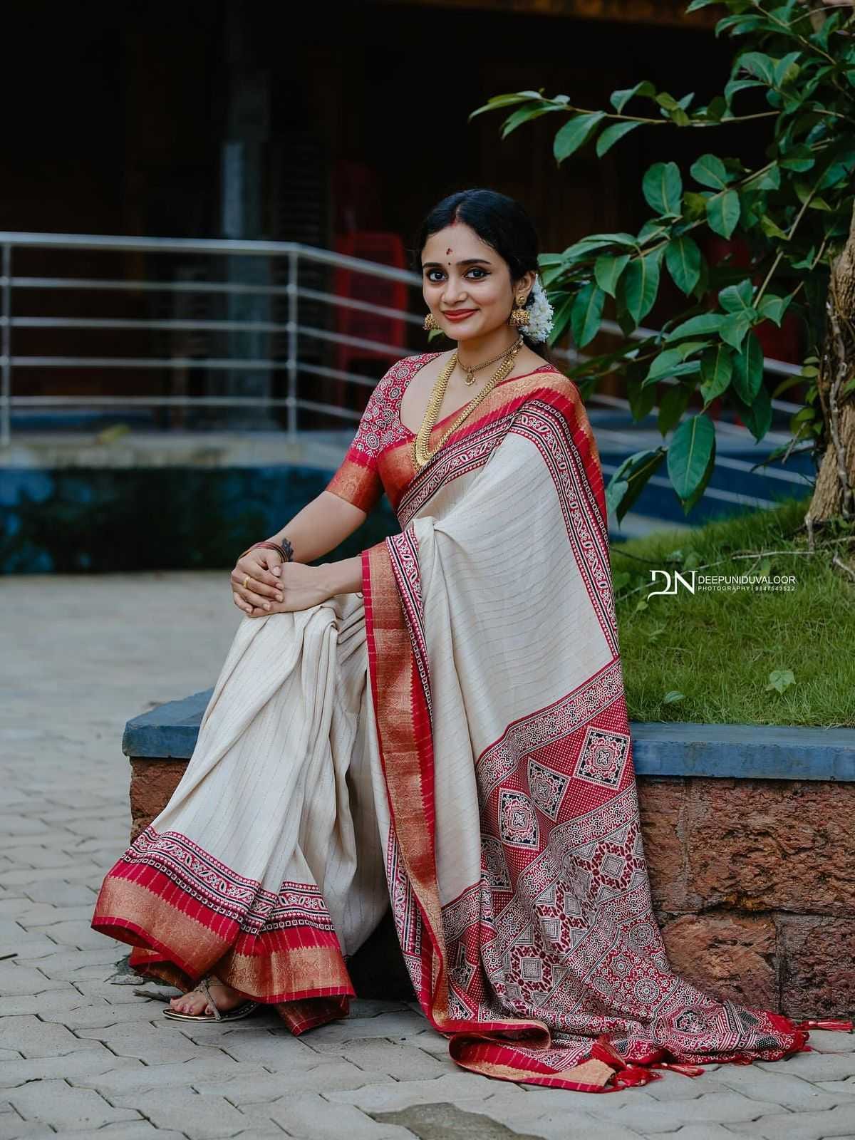 Elegant Bandhani Silk Saree with Zari Border – Durga Pooja Special Ajrakh Gold Collection - House of ViDi