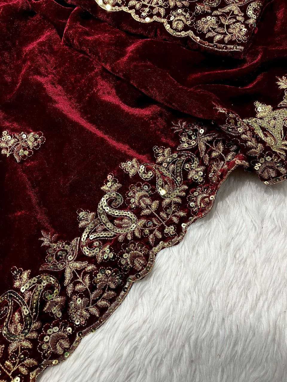 Divyanka Tripathi Inspired Designer Velvet Saree with Embroidery & Cutwork Border | Pure 9000 Velvet