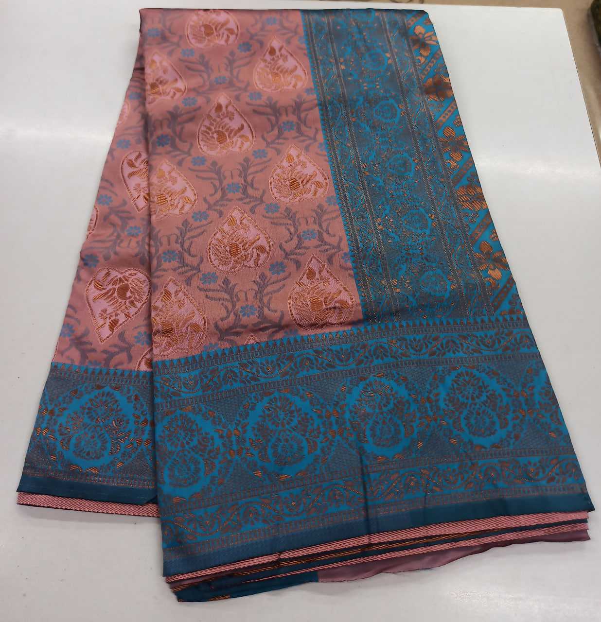 Banarasi Soft Lichi Silk Saree with Jacquard Weaving & Rich Pallu – Elegant Festive & Party Wear Drape - House of ViDi
