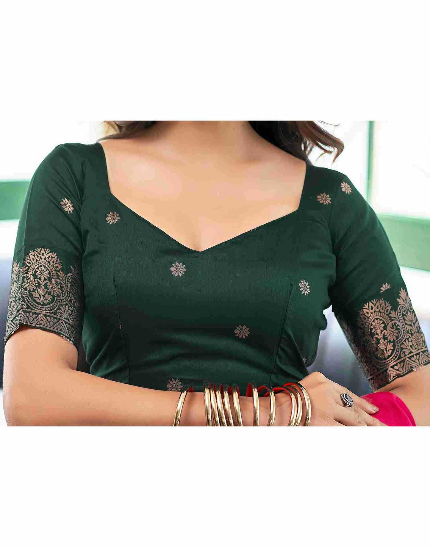 Pink Premium Soft Silk Designer Saree with Copper Zari Weaving & Contrasting Pallu