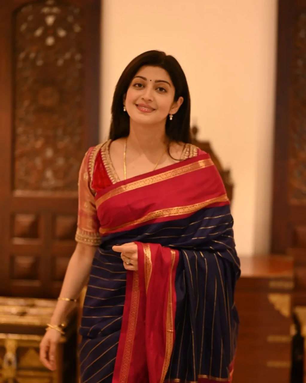Banarasi Soft Silk Saree with Gold Zari Stripes – Dual Shade Contrast Pallu & Unstitched Blouse - House of ViDi