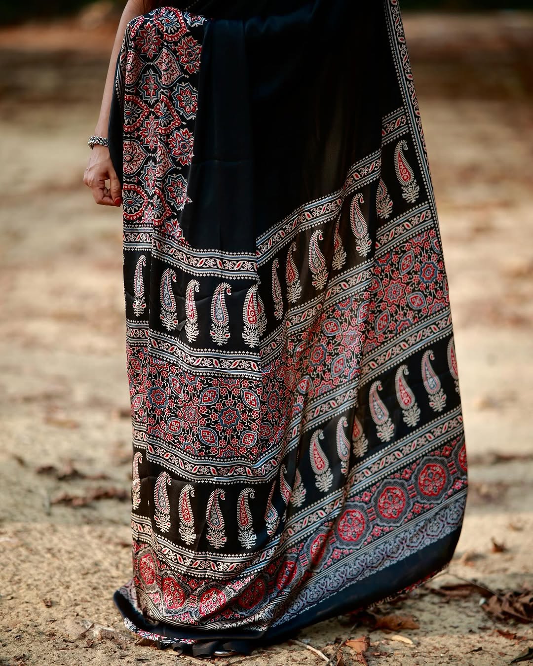 Black Gajji Silk Saree with Traditional Printed Pallu – Semi Japan Gajji Silk with Unstitched Blouse - House of ViDi