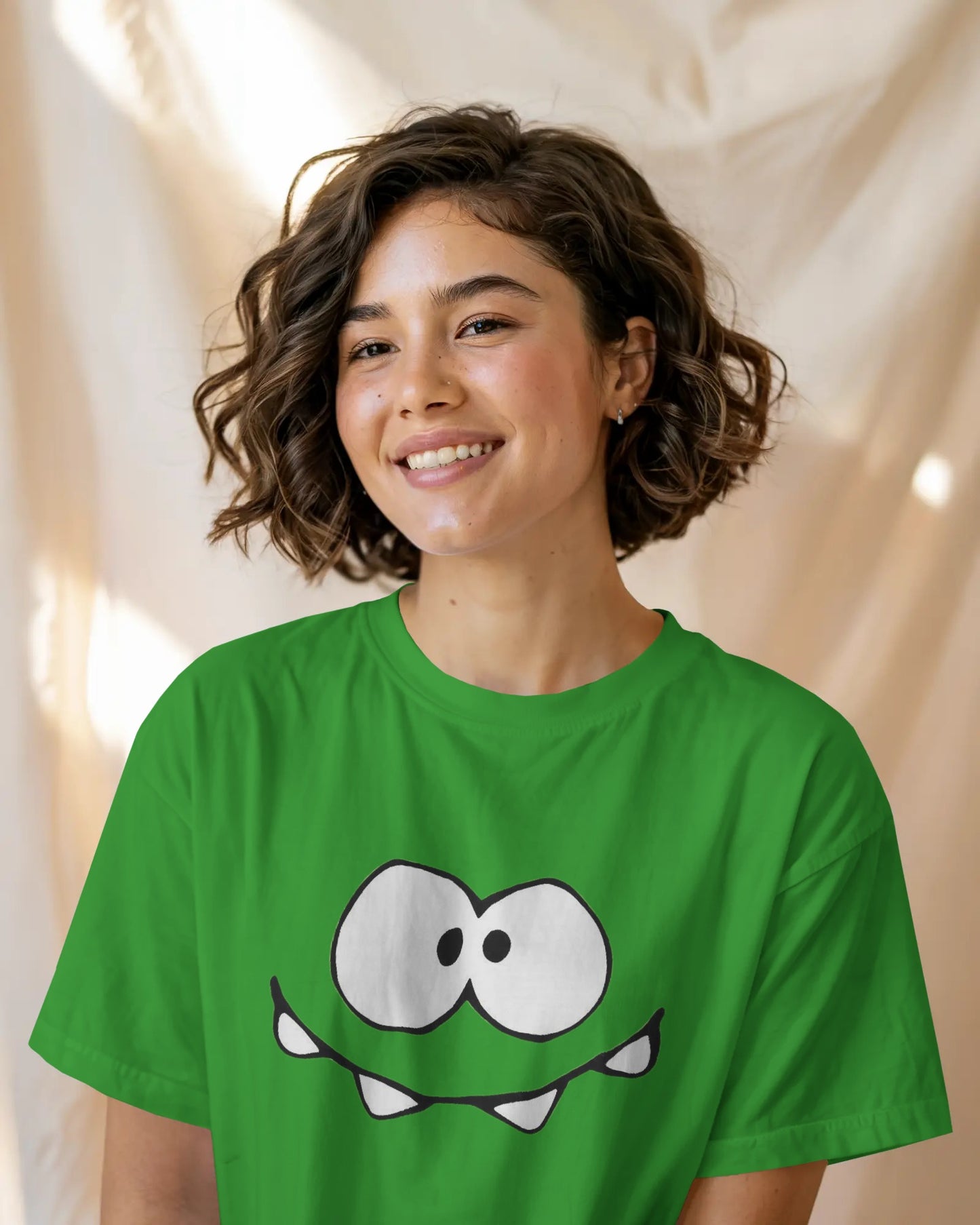 froggy Face Graphic T-Shirt | Quirky & Stylish Unisex Tee – House of ViDi