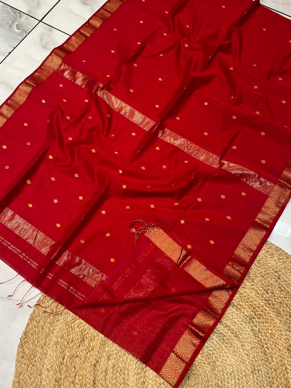 Red Traditional Pure Maheshwari Handwoven Nayanatara Buti Saree