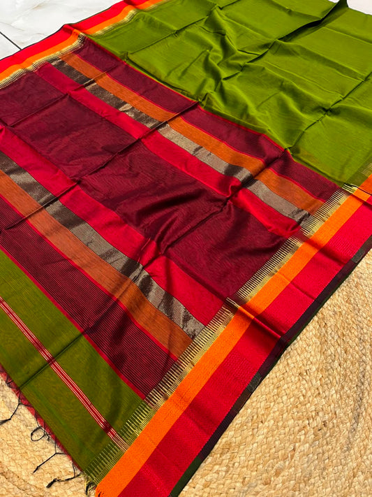 Parrot Green Pure Maheshwari Handwoven Multi-Kel Border Silk Cotton Saree