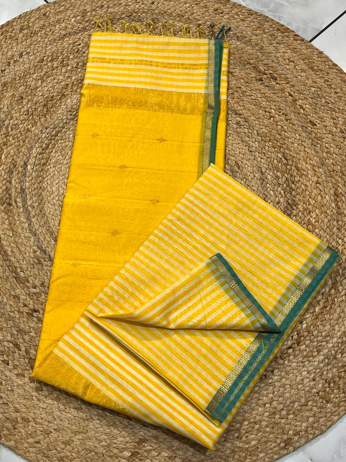 Prajakta Koli Inspired Maheshwari Handwoven Chex Buti Line Pallu Saree