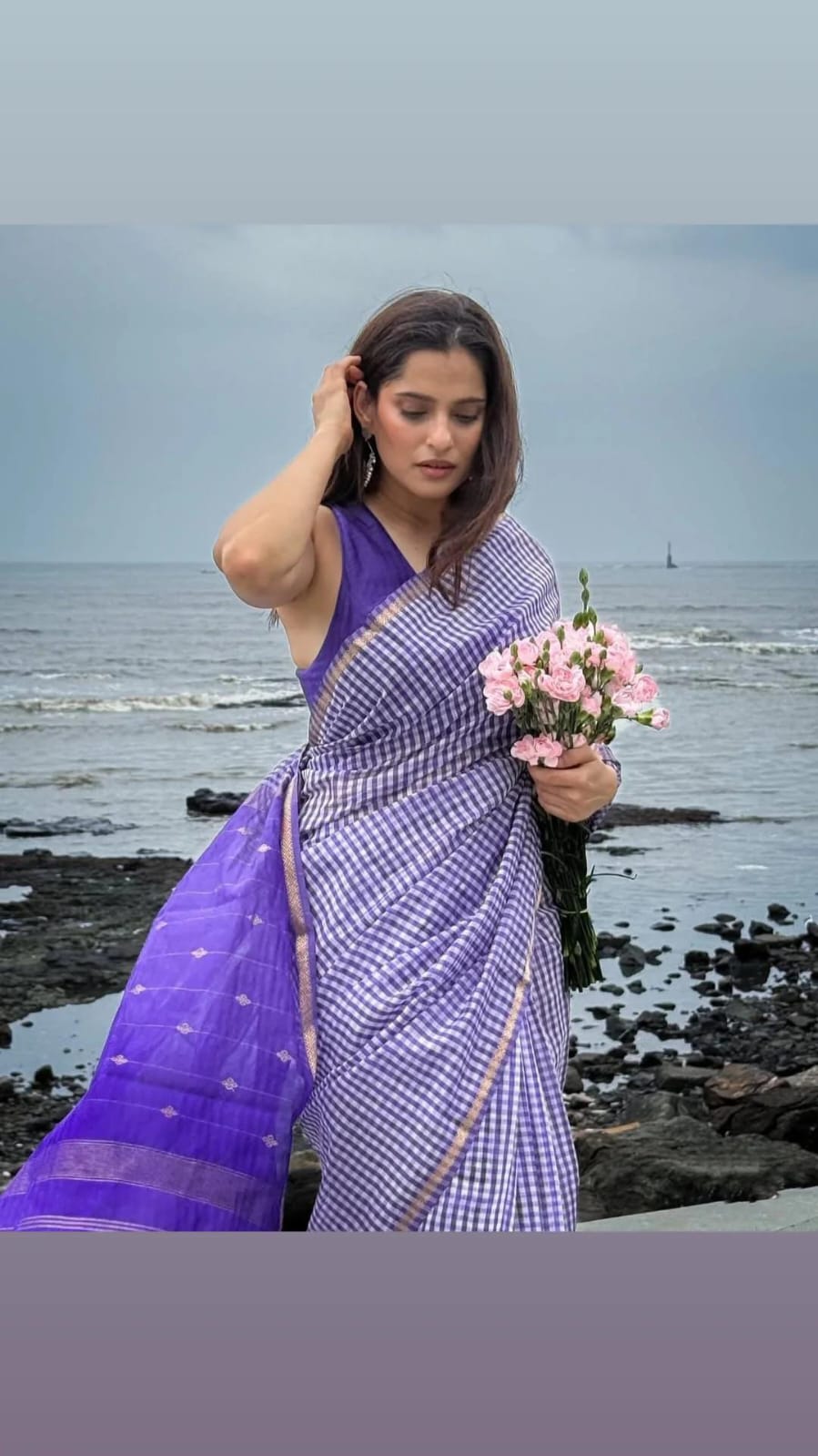 Royal Purple Maheshwari Handwoven Chex Buti Line Pallu Saree