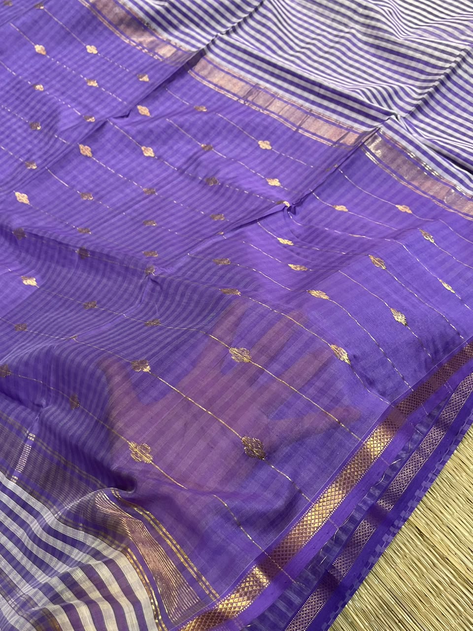 Royal Purple Maheshwari Handwoven Chex Buti Line Pallu Saree