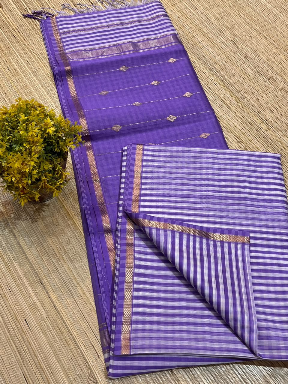 Royal Purple Maheshwari Handwoven Chex Buti Line Pallu Saree