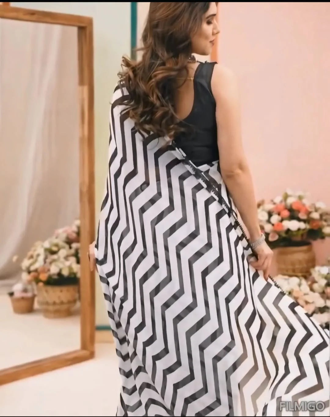 Black & White Striped Georgette Ready-to-Wear Saree with Unstitched Blouse | Trendy Printed Saree