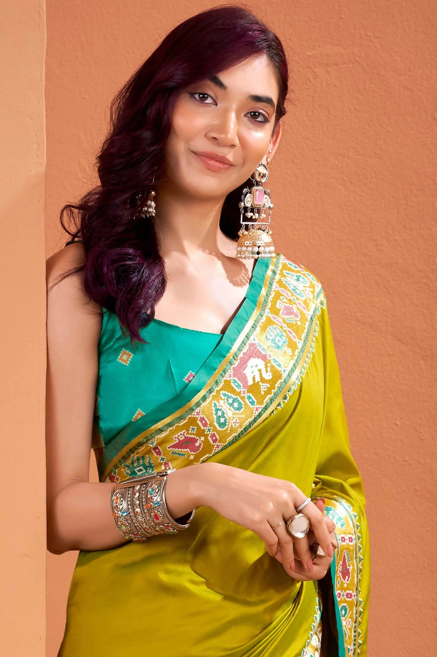 Yellow Patola Silk Saree with Traditional Weaving Border – Elegant Festive & Party Wear Saree