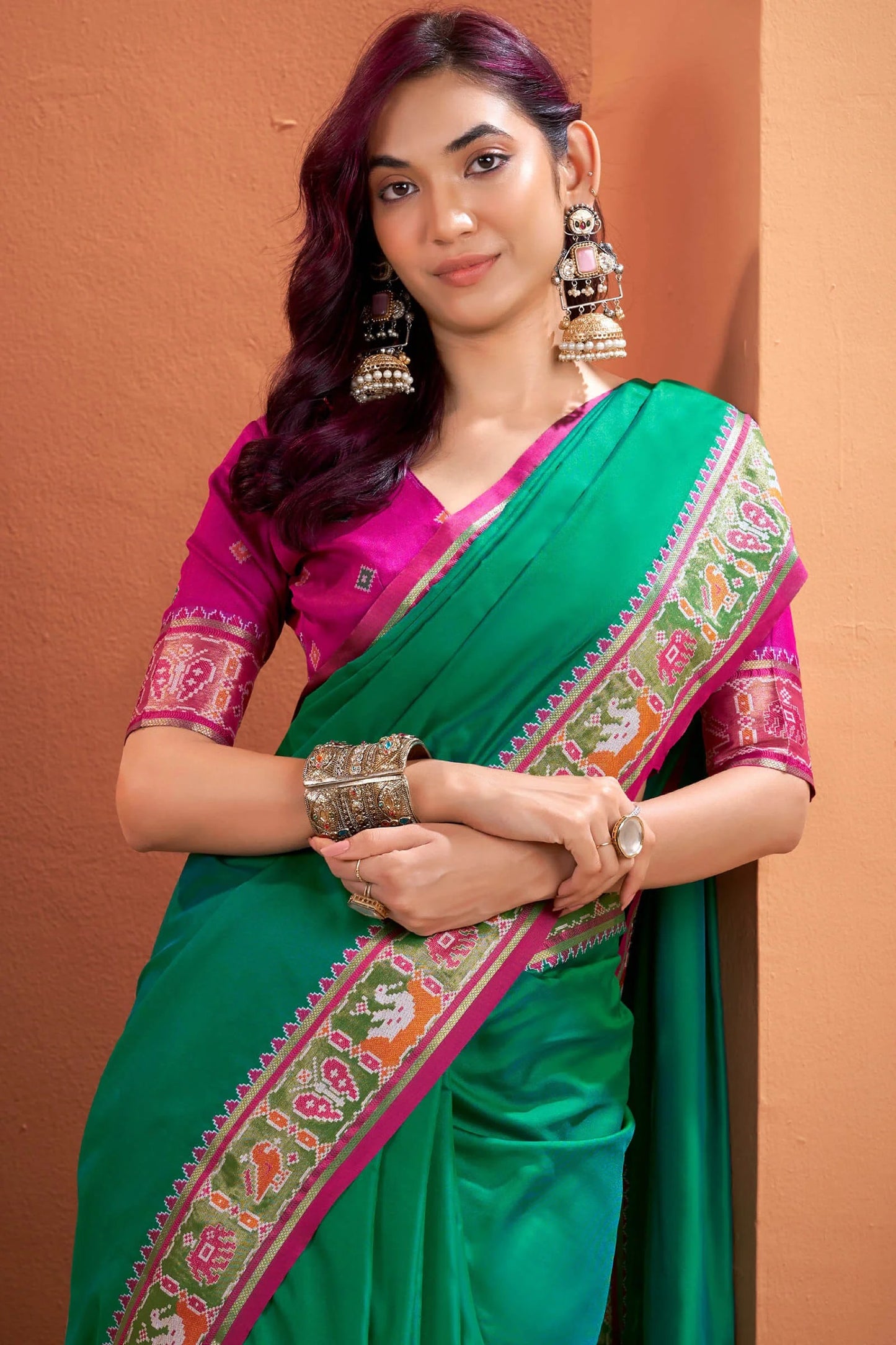 Green Patola Silk Saree with Traditional Weaving Border – Elegant Festive & Party Wear Saree