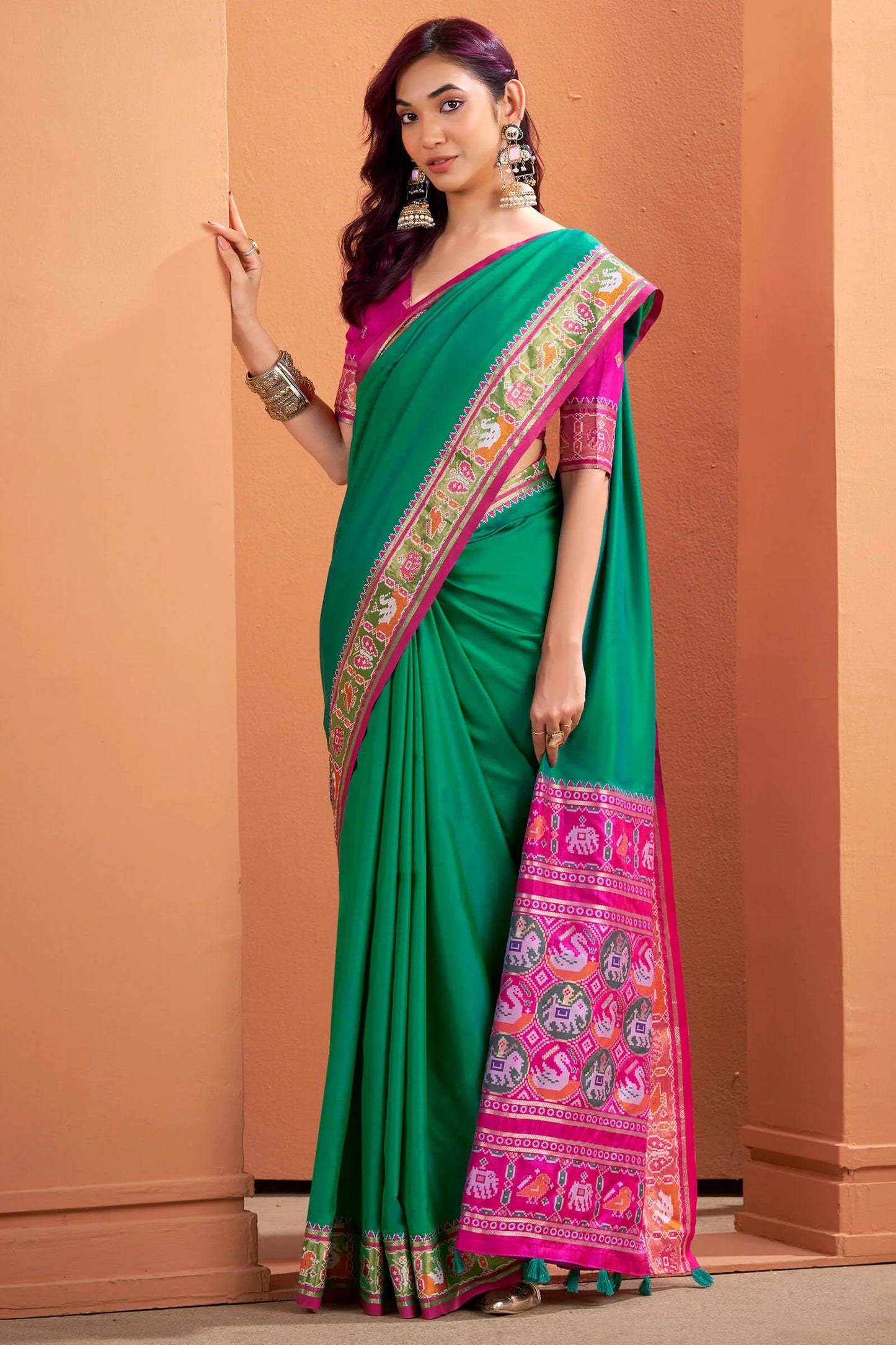 Green Patola Silk Saree with Traditional Weaving Border – Elegant Festive & Party Wear Saree