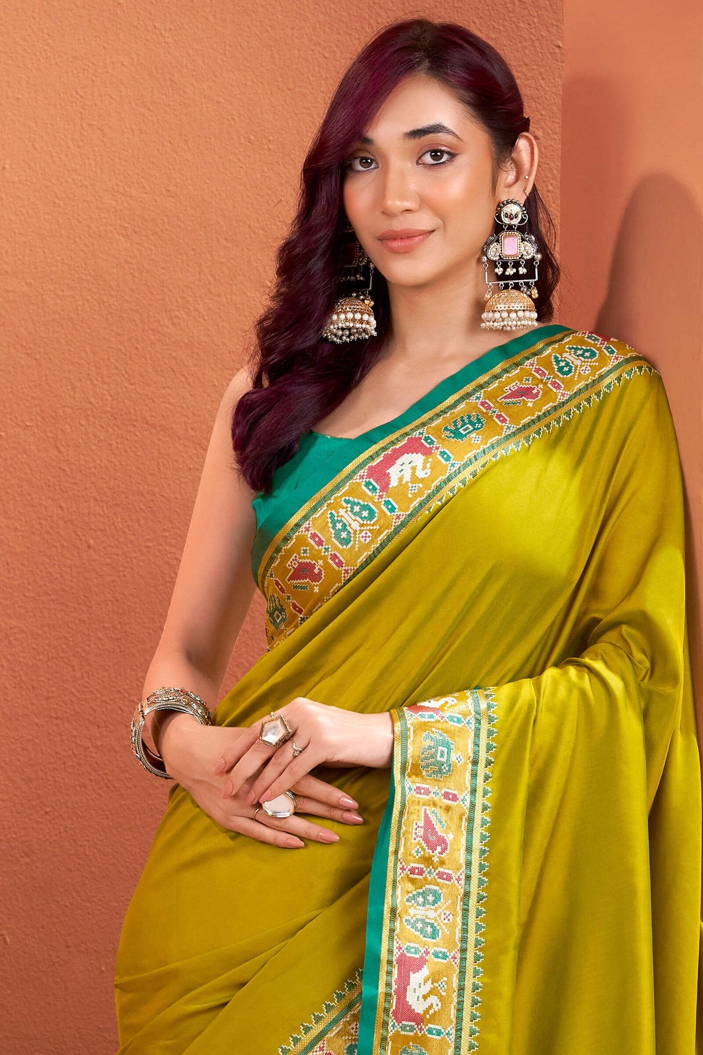 Yellow Patola Silk Saree with Traditional Weaving Border – Elegant Festive & Party Wear Saree