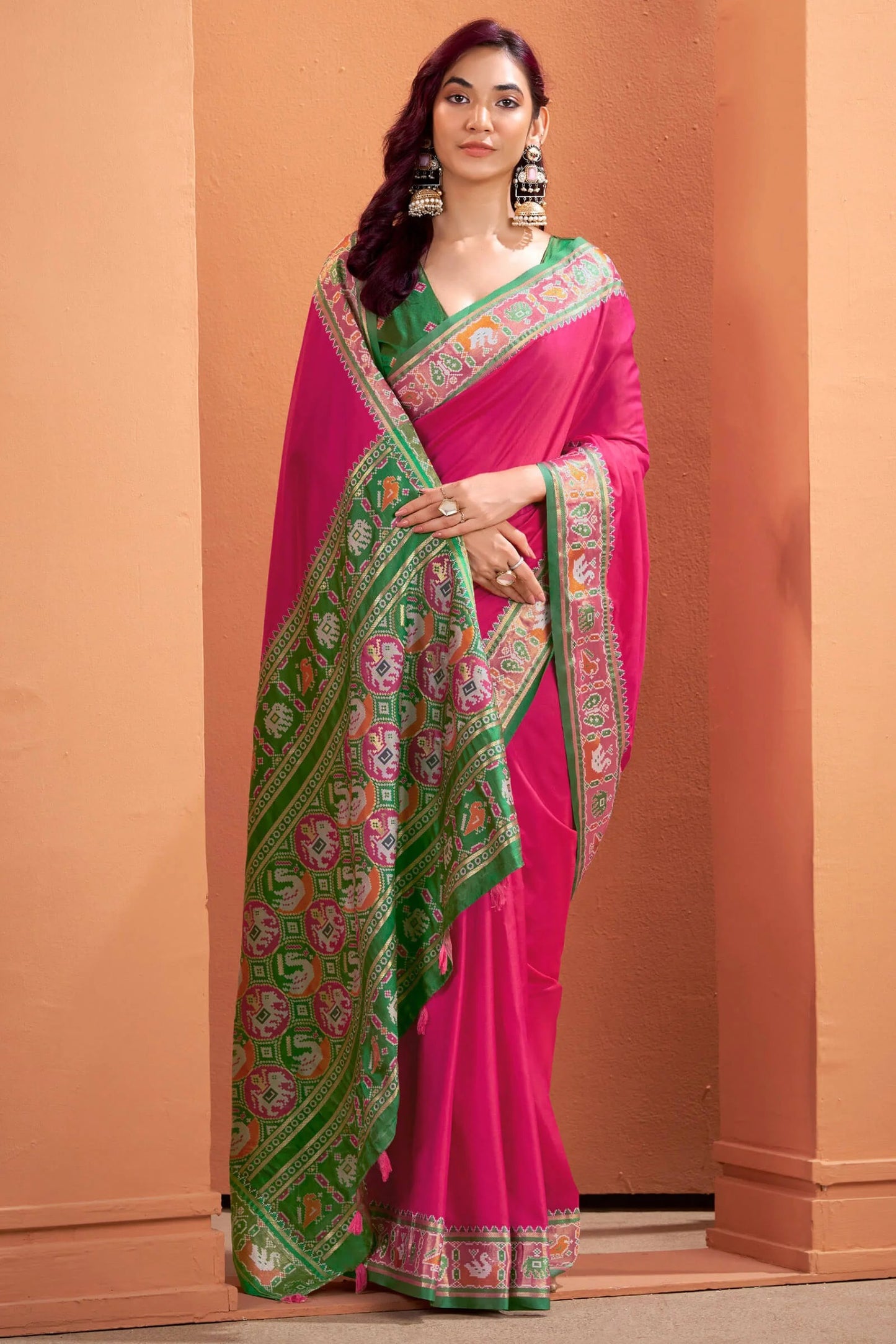 Rani Patola Silk Saree with Traditional Weaving Border – Elegant Festive & Party Wear Saree
