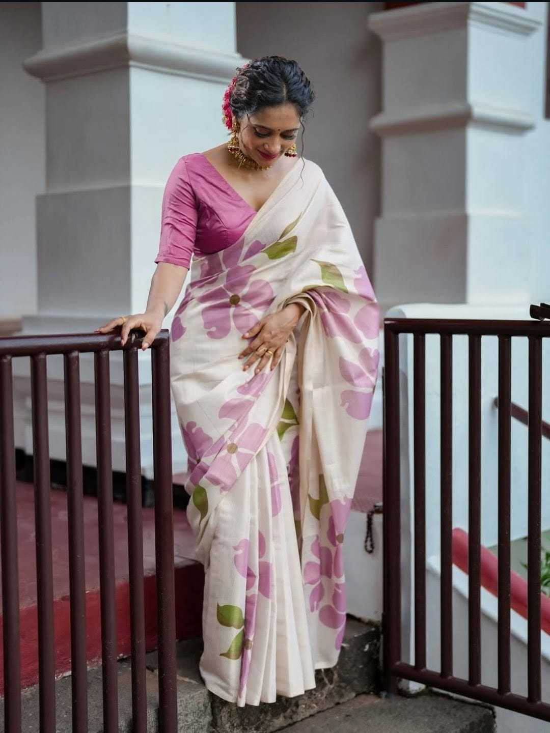 Cream Floral Linen Tissue Silk Saree with Matching Blouse | Elegant Onam & Festival Wear Saree