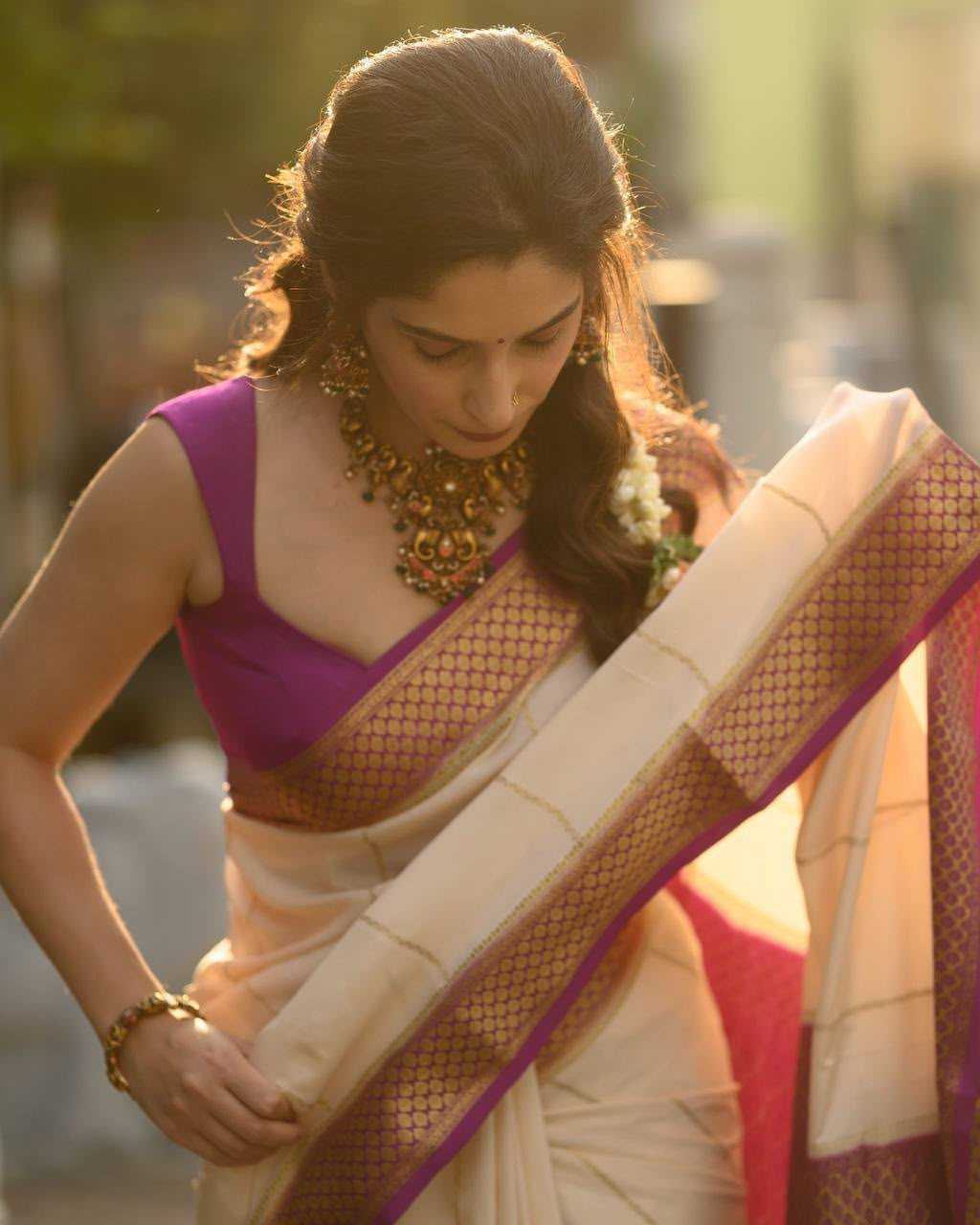 Ivory Art Silk Jacquard Border Saree with Rich Pallu & Contrast Blouse