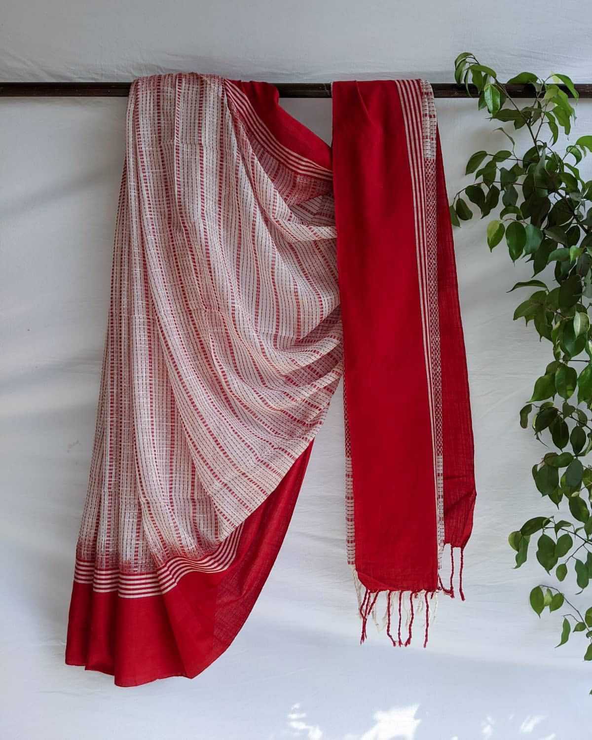 Red & White Cotton Printed Saree