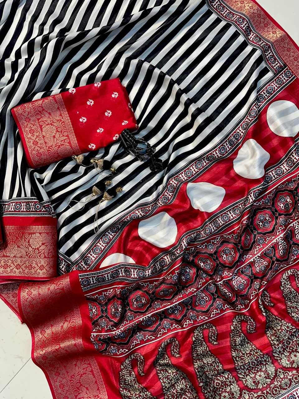 Red Soft Semi Dola Saree with Weaving Border & Contrast Blouse – Elegant Festive & Office Wear Saree