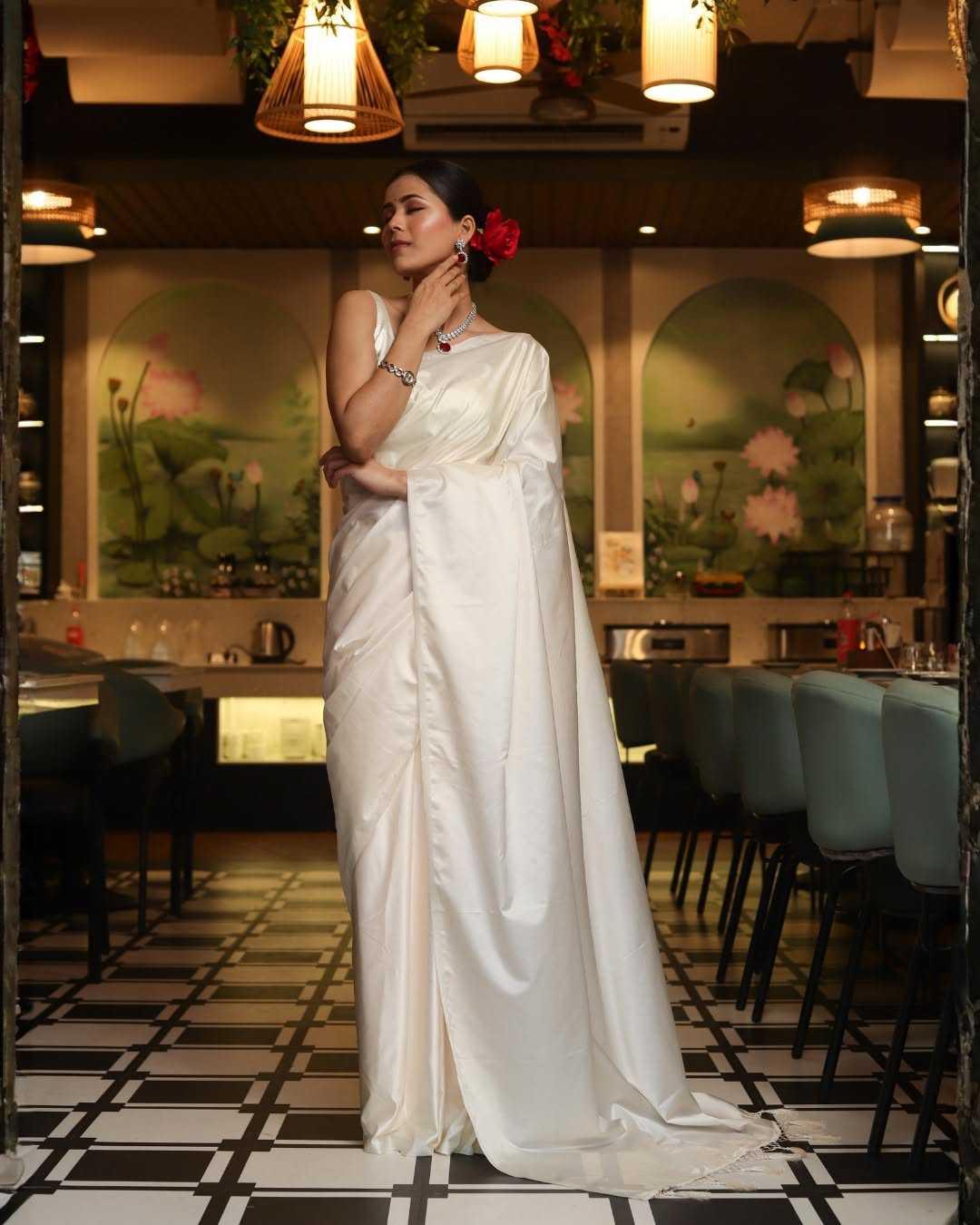 White Premium Party Wear Crepe Silk Saree with Matching Blouse - House of ViDi