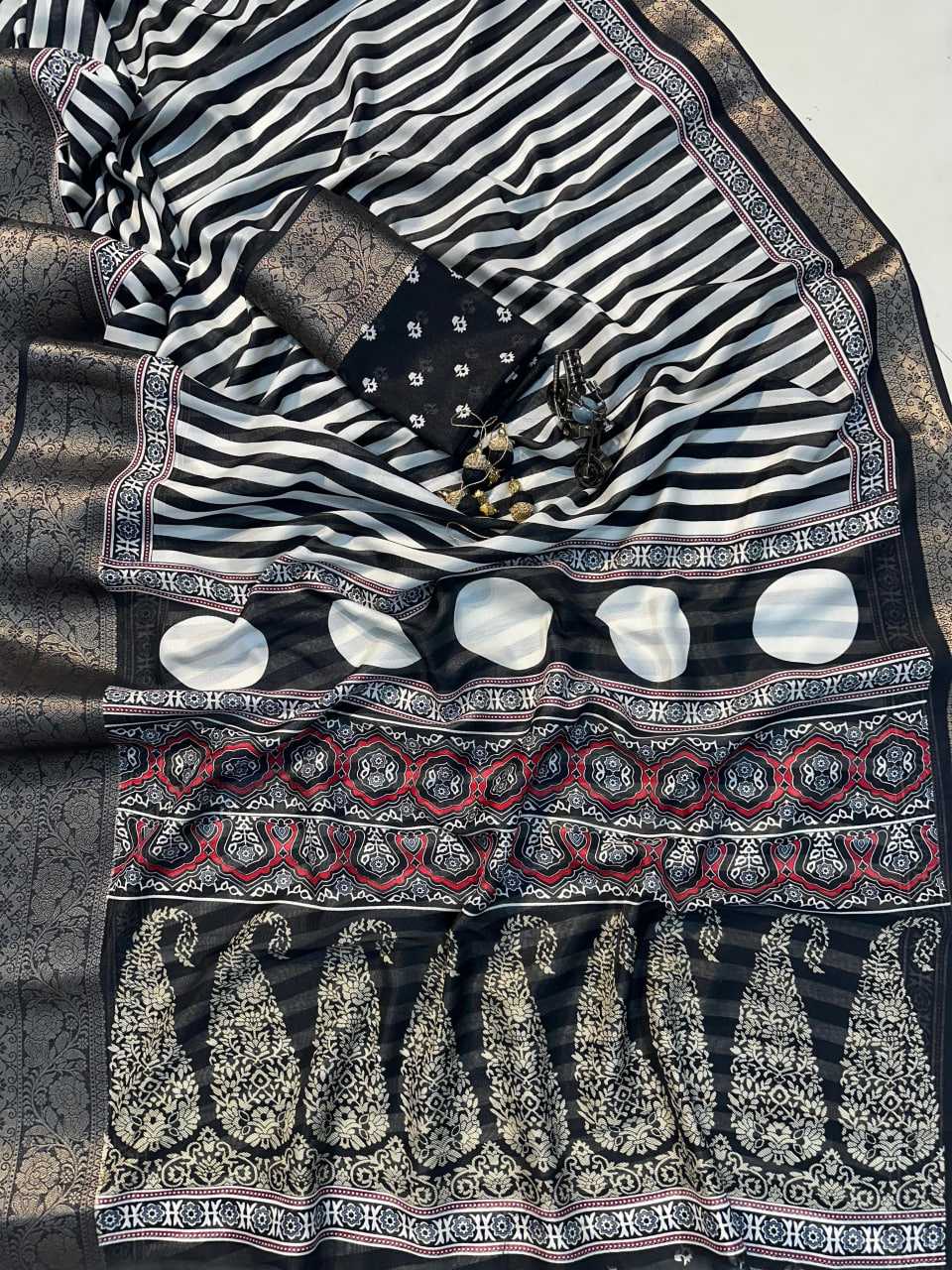 Black Soft Semi Dola Saree with Weaving Border & Contrast Blouse – Elegant Festive & Office Wear Saree