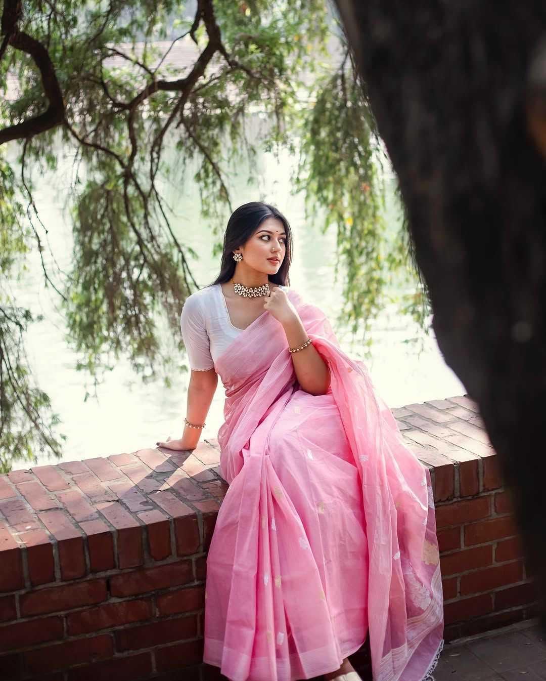 Pink Linen Slab Saree with Jacquard Weaving & Rich Pallu - House of ViDi