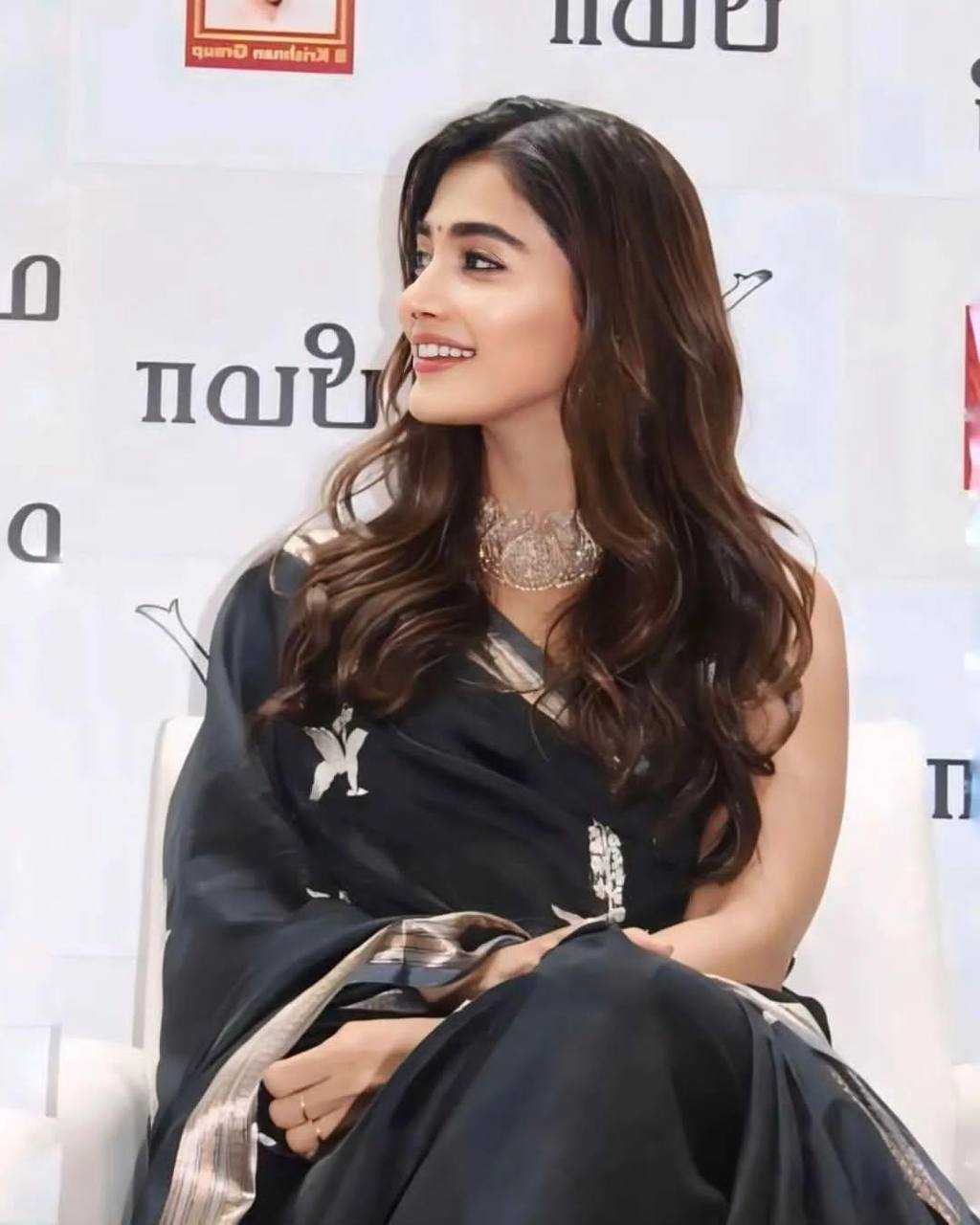 Pooja Hegde Soft Lichi Silk Saree with Jacquard Weaving – Celebrity-Inspired Elegance with Contrast Blouse - House of ViDi