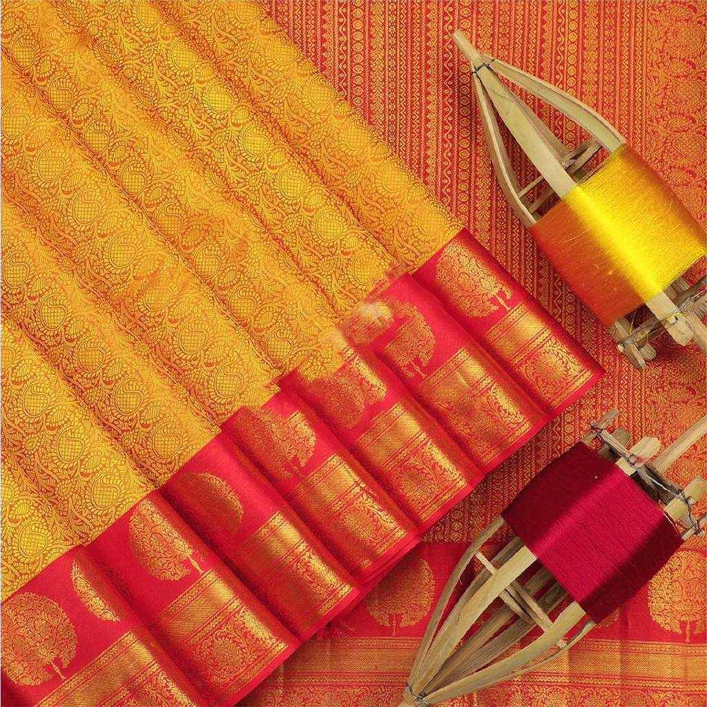 Soft Lichi Silk Saree with Rich Jacquard Weaving & Contrast Border – Perfect for Weddings & Festive Wear