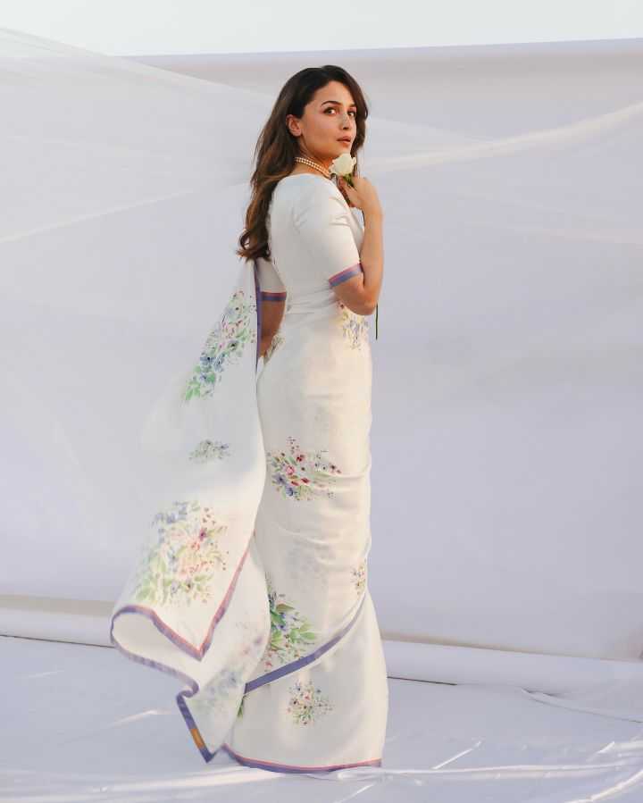 Alia Bhatt Inspired Floral Premium Silk Saree – Bollywood Style with Unstitched Blouse - House of ViDi