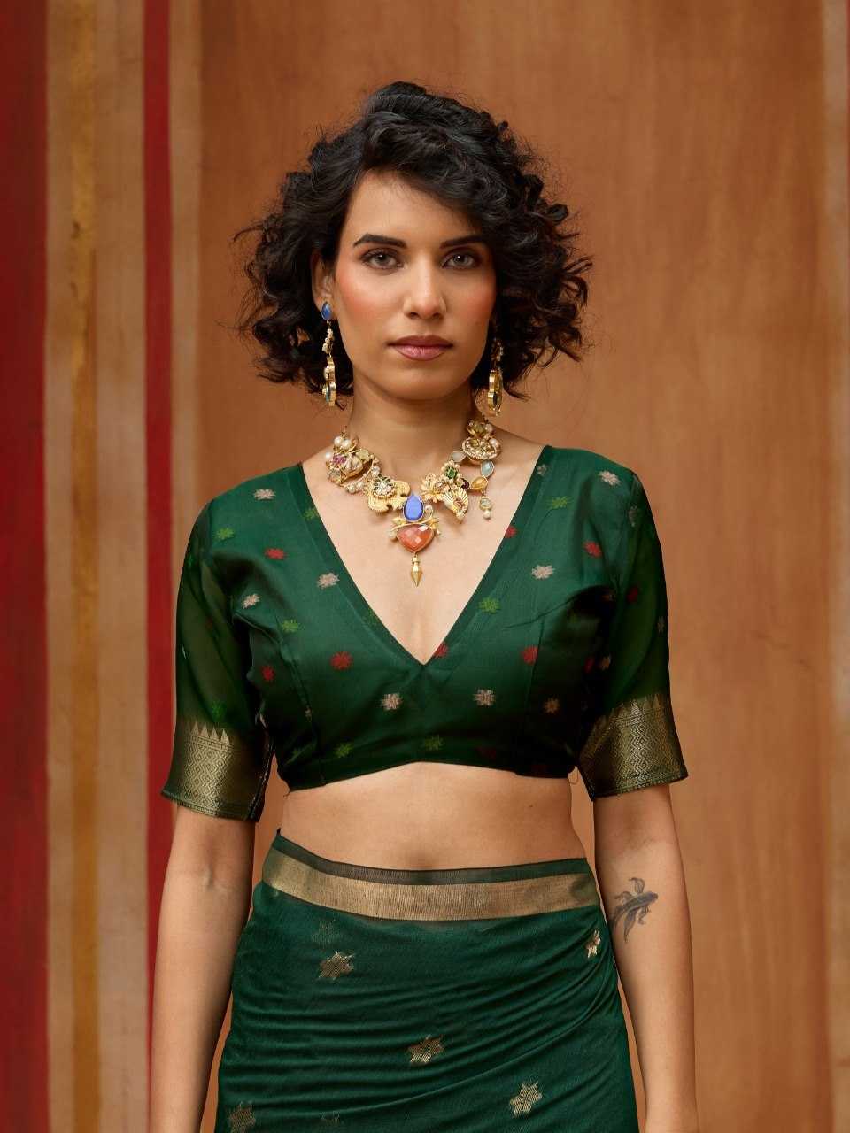 Green Handloom Silk Saree with Organza Pallu & Woven Design - House of ViDi