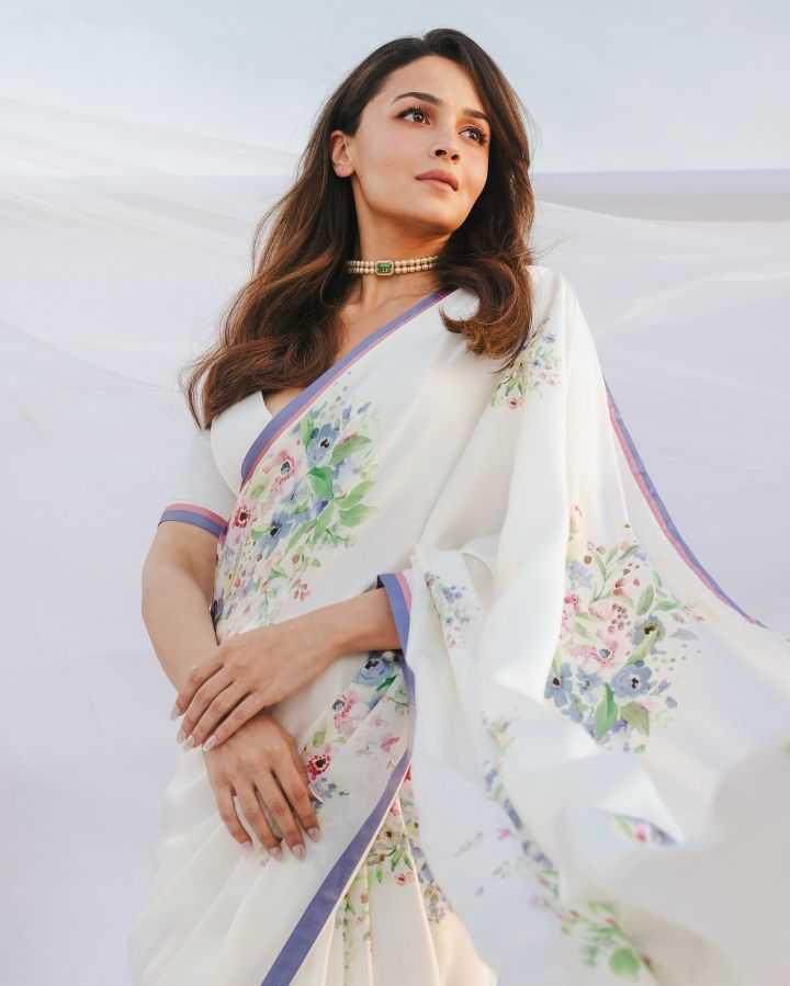 Alia Bhatt Inspired Floral Premium Silk Saree – Bollywood Style with Unstitched Blouse - House of ViDi