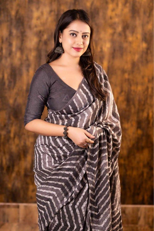 Grey Chanderi Cotton Bagru Batik Printed Saree with Zig Zag Motifs & Tassel Pallu | House of ViDi - House of ViDi