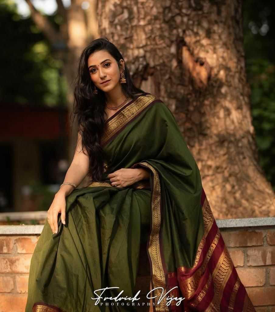 Green Soft Lichi Silk Saree with Rich Pallu & All-Over Jacquard Weaving | Designer Traditional Silk Saree - House of ViDi