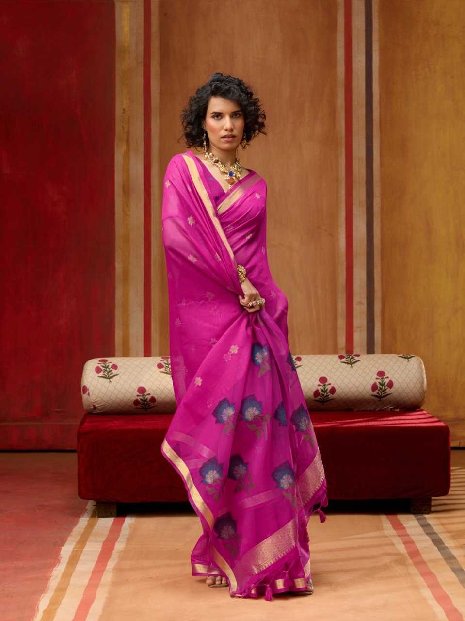 Pink Handloom Silk Saree with Organza Pallu & Woven Design - House of ViDi