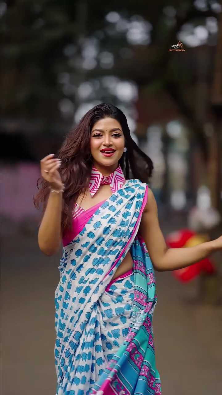 Digital Printed Linen Saree with Designer Blouse