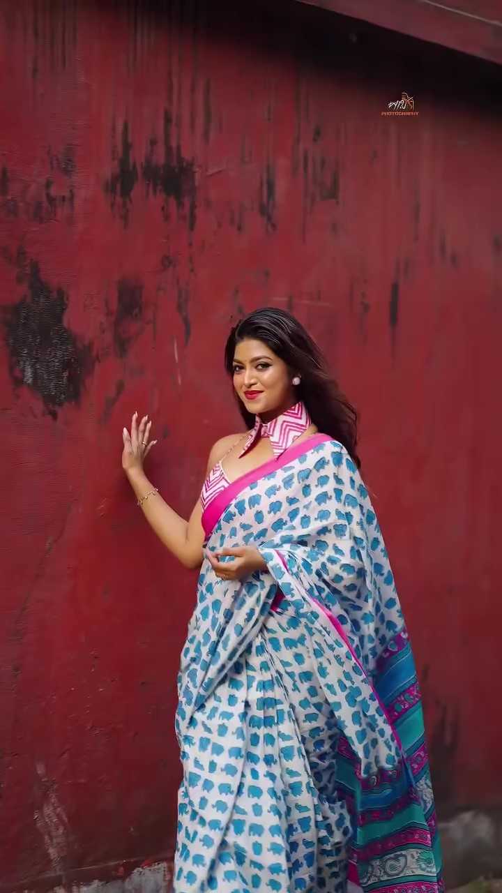Digital Printed Linen Saree with Designer Blouse