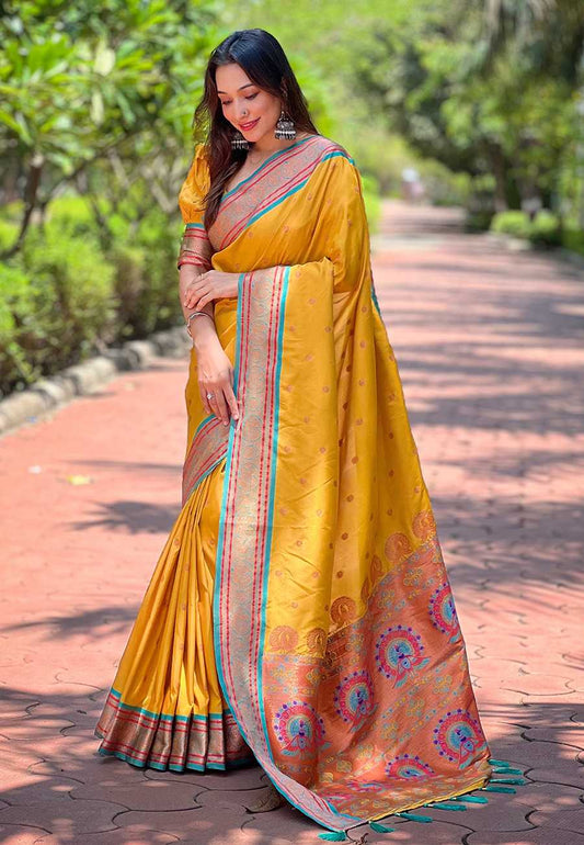Designer Paithani Saree | Contrast Zari Border & Meenakari Pallu ✨ | Perfect for Weddings & Traditional Ceremonies (Lemon Yellow)